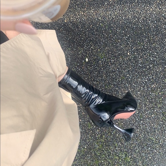 Love all things FASHION - Picture 2 of 8